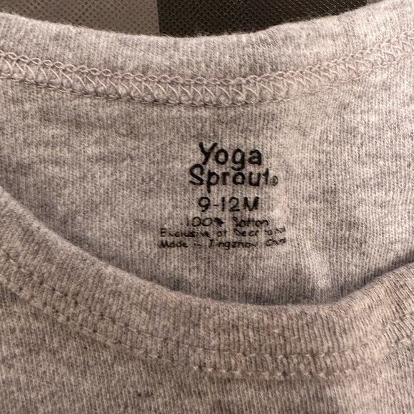 Boy Onsie- 9-12 months - Picture 2 of 4